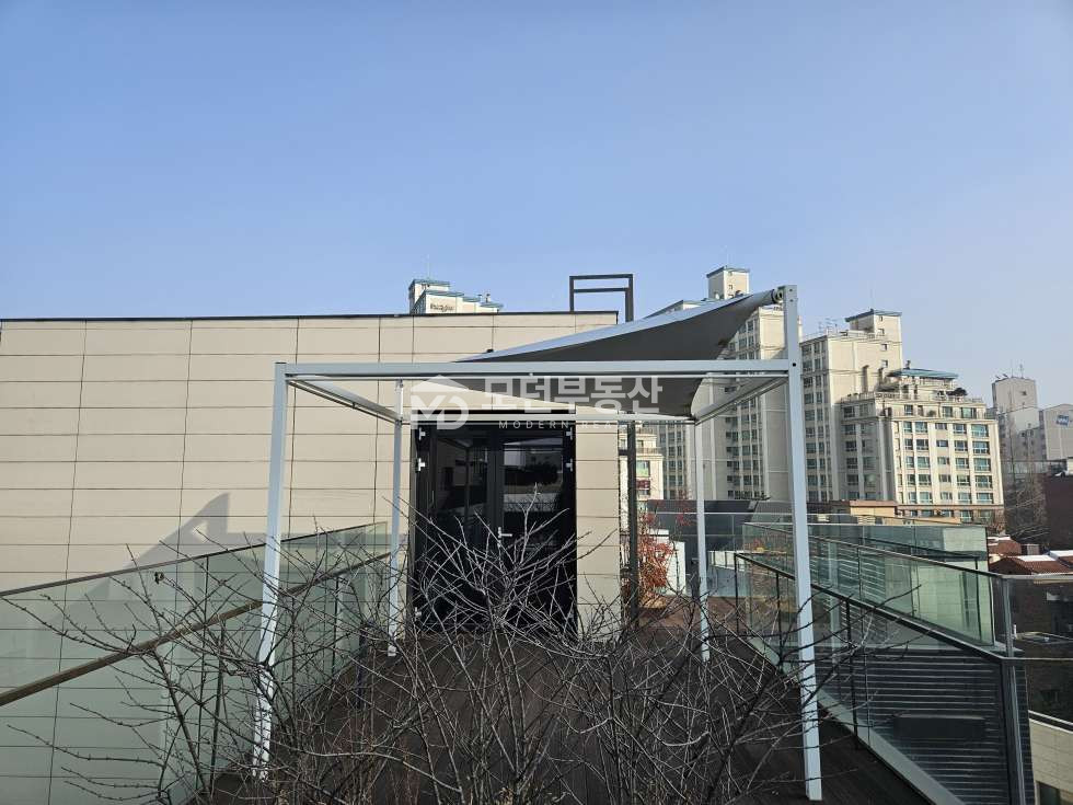 서울 강남구 논현동 강남구청역 사무실 임대 ㅣ 40평대 복층 테라스 월세 매물번호 10462 사진 16