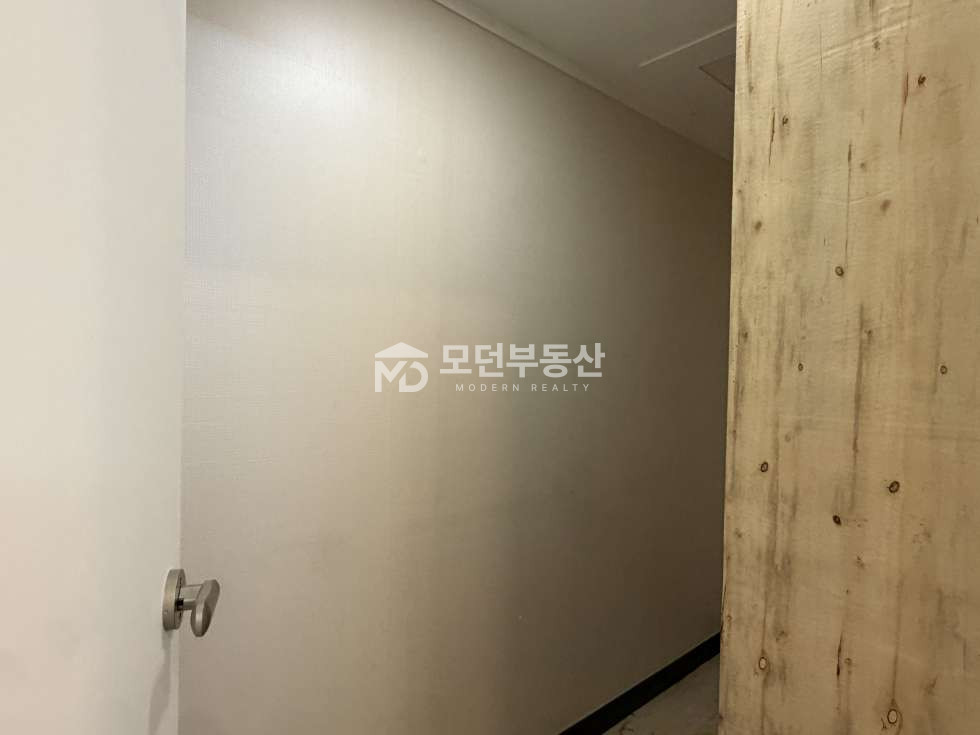 서울 강남구 신사동 2개동 신사역 1분 강남대로 노출좋은 귀한 의원자리 무권리 빠른 계약하실분 월세 매물번호 10511 사진 4