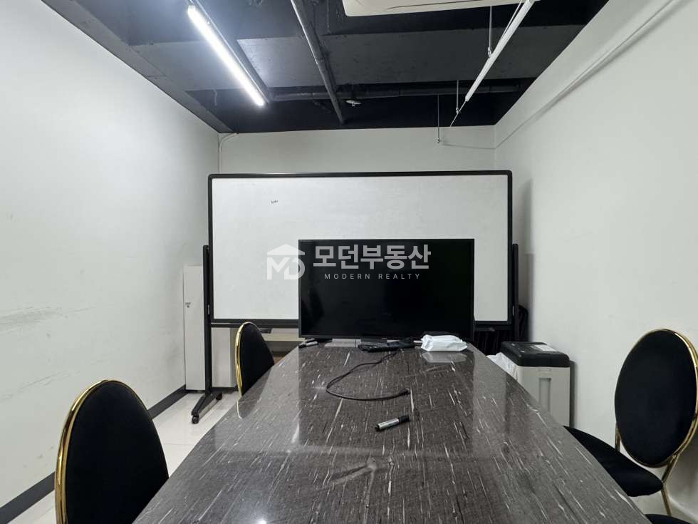 서울 강남구 삼성동 주건축물제1동 선릉역 사무실 임대 ㅣ 80평대 세련된 인테리어 월세 매물번호 10541 사진 9