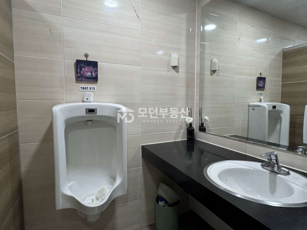 서울 강남구 삼성동 주건축물제1동 선릉역 사무실 임대 ㅣ 80평대 세련된 인테리어 월세 매물번호 10541 사진 12