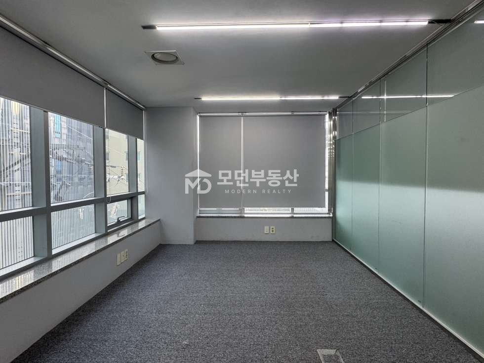 서울 강남구 대치동 선릉역 사무실 임대 ㅣ 50평대 화이트톤 인테리어 월세 매물번호 10544 사진 6
