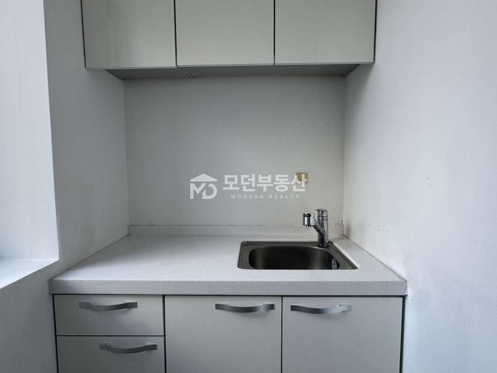 서울 강남구 대치동 선릉역 사무실 임대 ㅣ 50평대 화이트톤 인테리어 월세 매물번호 10544 사진 10