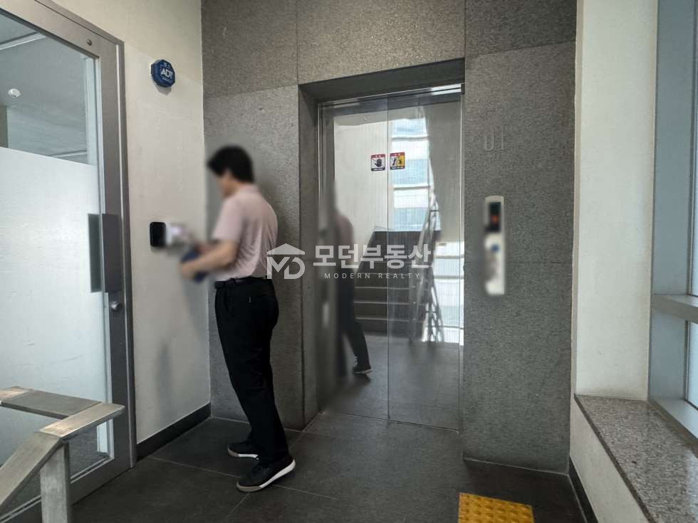 서울 강남구 대치동 선릉역 사무실 임대 ㅣ 50평대 화이트톤 인테리어 월세 매물번호 10544 사진 13