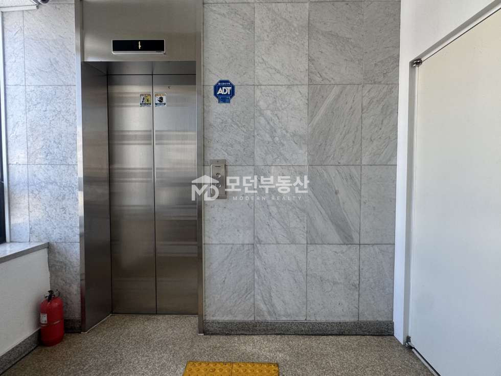 서울 강남구 역삼동 역삼동 사무실 임대 ㅣ 60평대 역삼초교사거리 청암빌딩 월세 매물번호 10668 사진 14