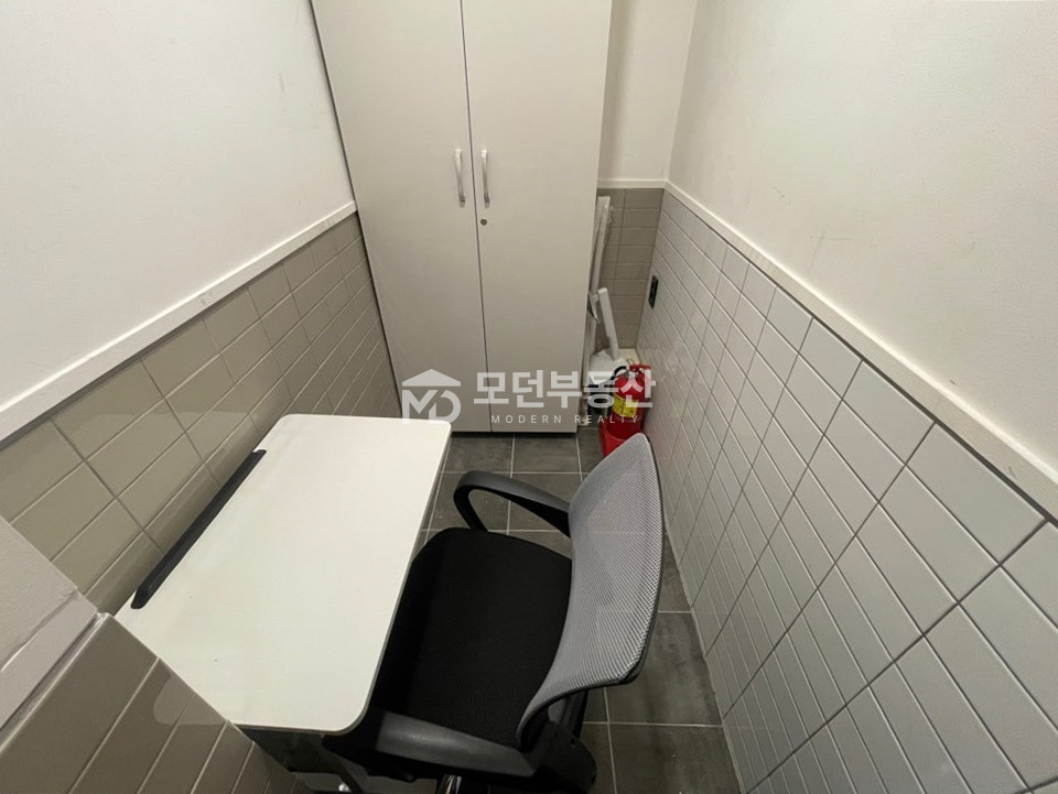 서울 강남구 신사동 신사동 사무실 임대 ㅣ 30평대 가로수길 월세 매물번호 10679 사진 9