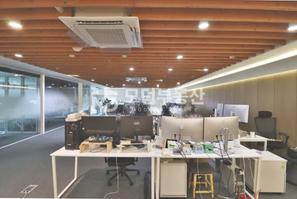 서울 강남구 삼성동 강남 사무실 임대 ㅣ 삼성동 100평대 인테리어 월세 매물번호 10706 사진 1