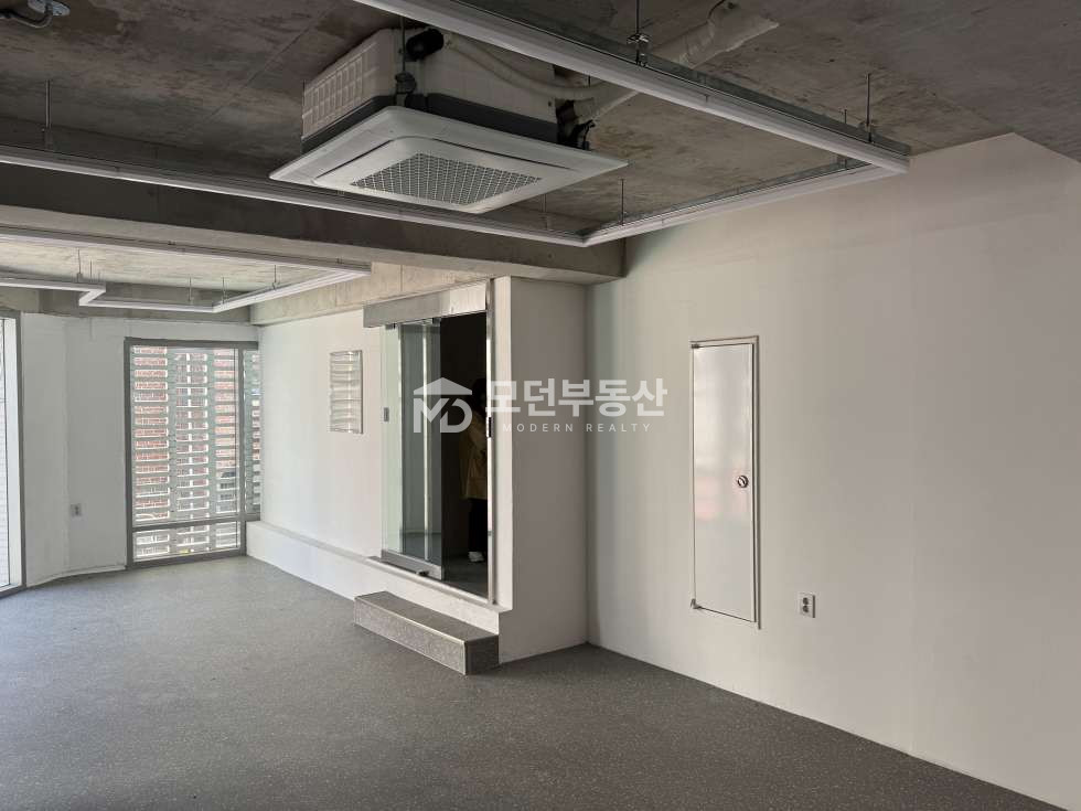 서울 강남구 논현동 논현동 사무실 임대 ㅣ 20평대 1층 월세 매물번호 10715 사진 4