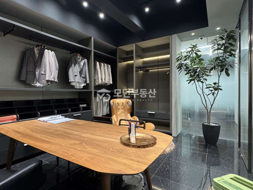 서울 강남구 논현동 논현동 사무실 임대 ㅣ 60평대 인테리어 무상승계 월세 매물번호 10719 사진 14