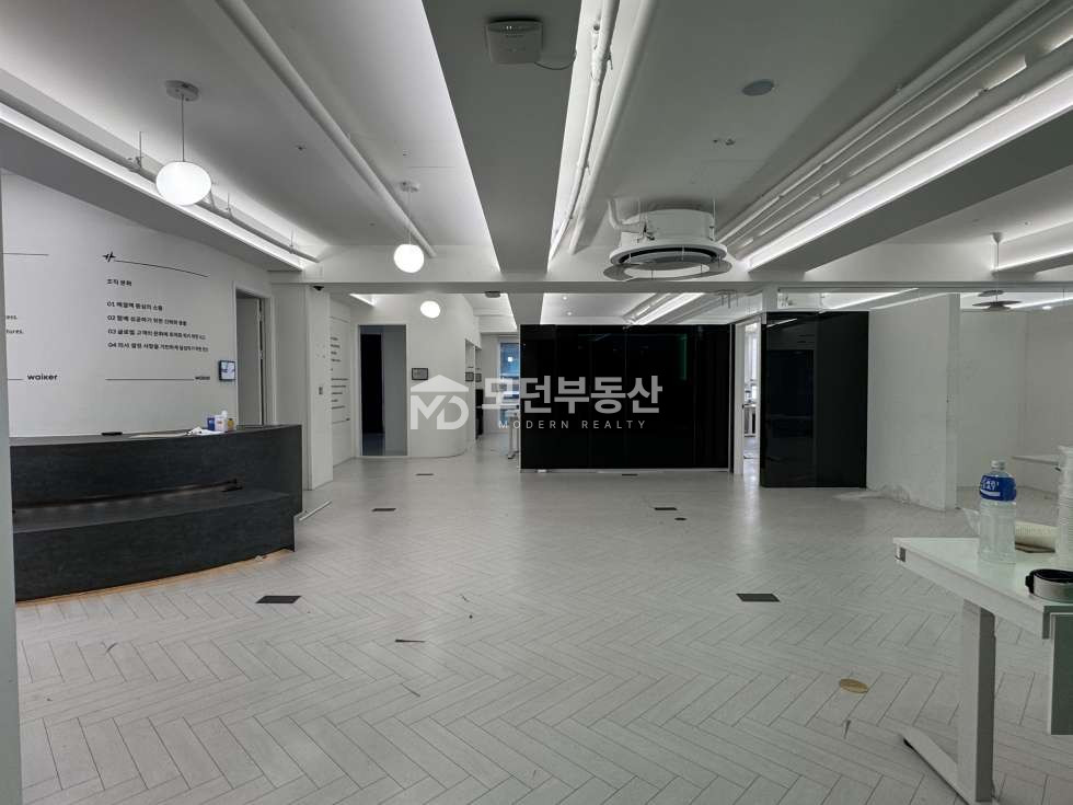서울 강남구 논현동 논현동 사무실 임대 ㅣ 80평대 강남구청 역세권 월세 매물번호 10720 사진 1