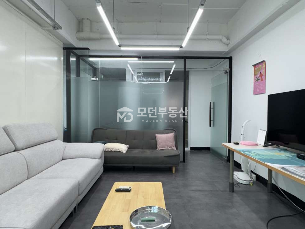 서울 강남구 논현동 논현동 사무실 임대 ㅣ 40평대 선정릉역 정빌딩 월세 매물번호 10721 사진 8