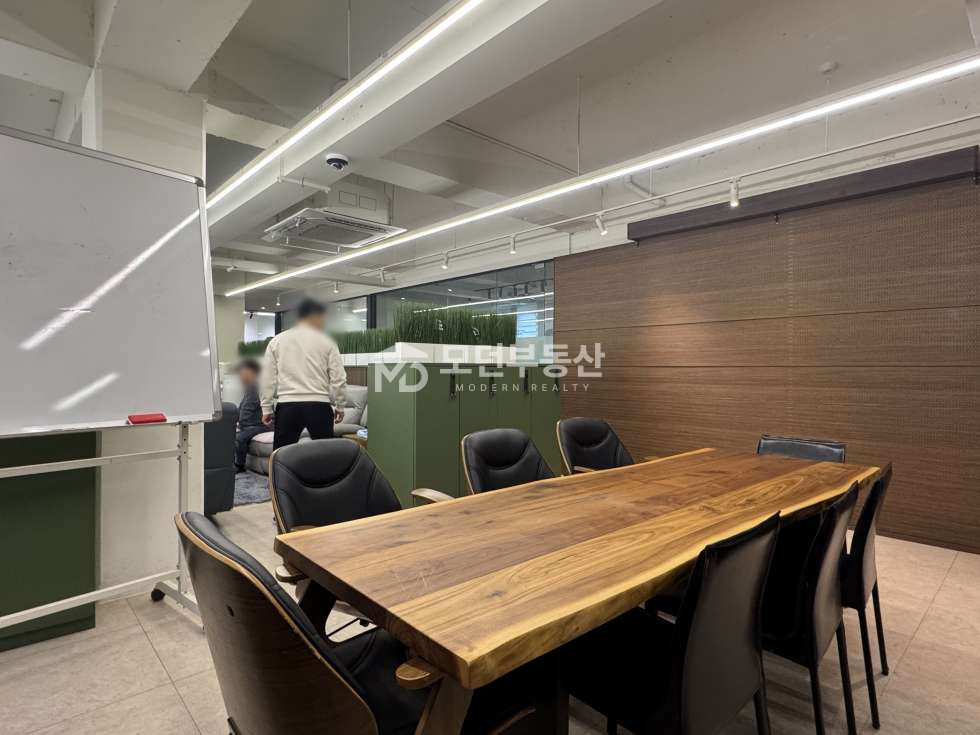 서울 강남구 신사동 압구정역 역세권 도산대로 층고 높은 인테리어 사무실 임대 월세 매물번호 10013 사진 5