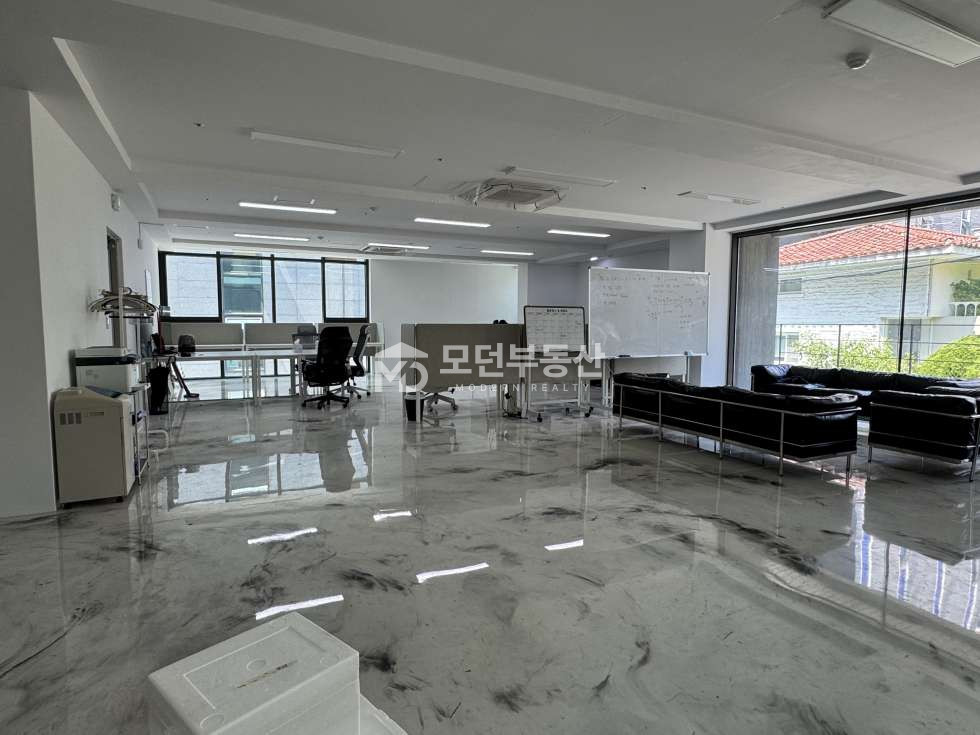 서울 강남구 역삼동 역삼역 역세권 30평대 화이트톤 인테리어 깔끔한 사무실 임대 월세 매물번호 10029 사진 3