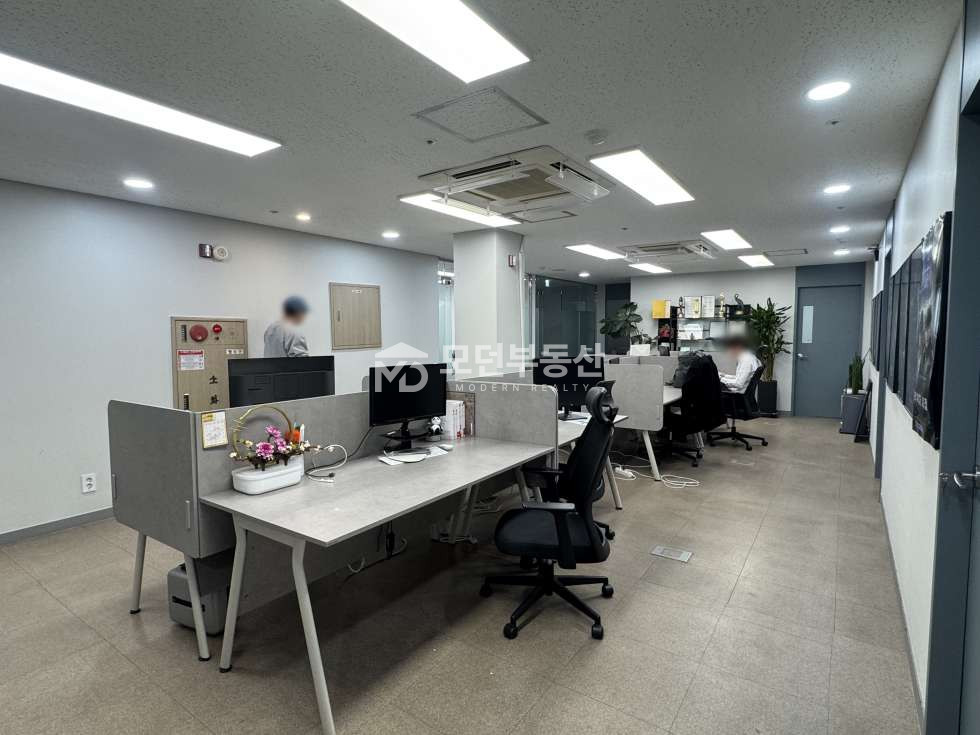 서울 강남구 삼성동 강남 삼성동 사무실 임대 ㅣ 선릉역 역세권 ㆍ 전용 80평대 ㆍ 룸이 많은 인테리어 월세 매물번호 10043 사진 3