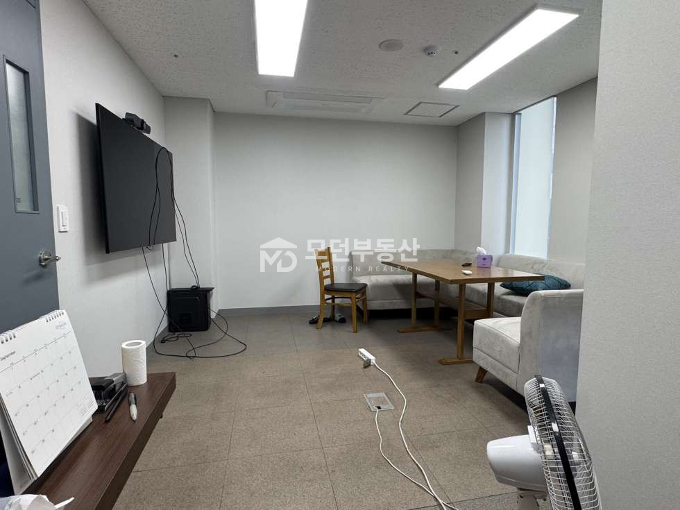 서울 강남구 삼성동 강남 삼성동 사무실 임대 ㅣ 선릉역 역세권 ㆍ 전용 80평대 ㆍ 룸이 많은 인테리어 월세 매물번호 10043 사진 9