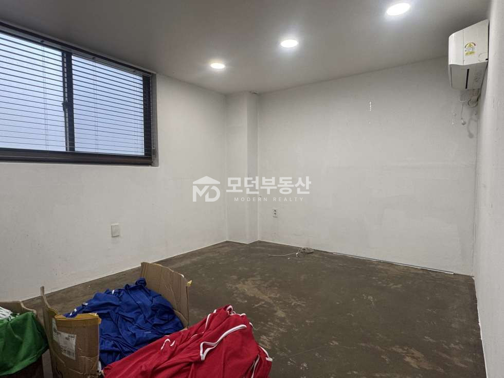서울 강남구 논현동 강남 논현동 사무실 임대 ㅣ 논현역 도보 6분 ㆍ 전용 50평 ㆍ 학원 월세 매물번호 10060 사진 12