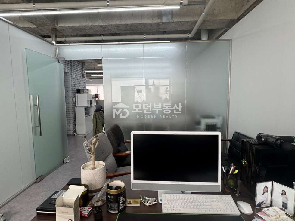 서울 강남구 논현동 학동역 사무실 임대 ㅣ 전용 25평 바로 입주 가능한 인테리어 월세 매물번호 10067 사진 6