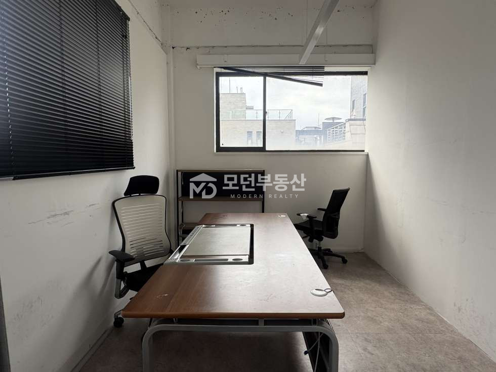 서울 강남구 논현동 을지병원사거리 사무실 임대 ㅣ 전용 65평 대로변 월세 매물번호 10074 사진 8