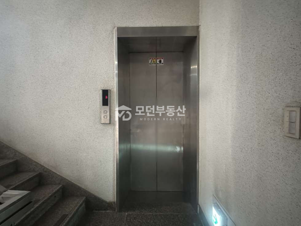 서울 강남구 논현동 [역세권] 학동역 사무실 임대 ㅣ 전용 44평 반듯한 인테리어 월세 매물번호 10056 사진 11
