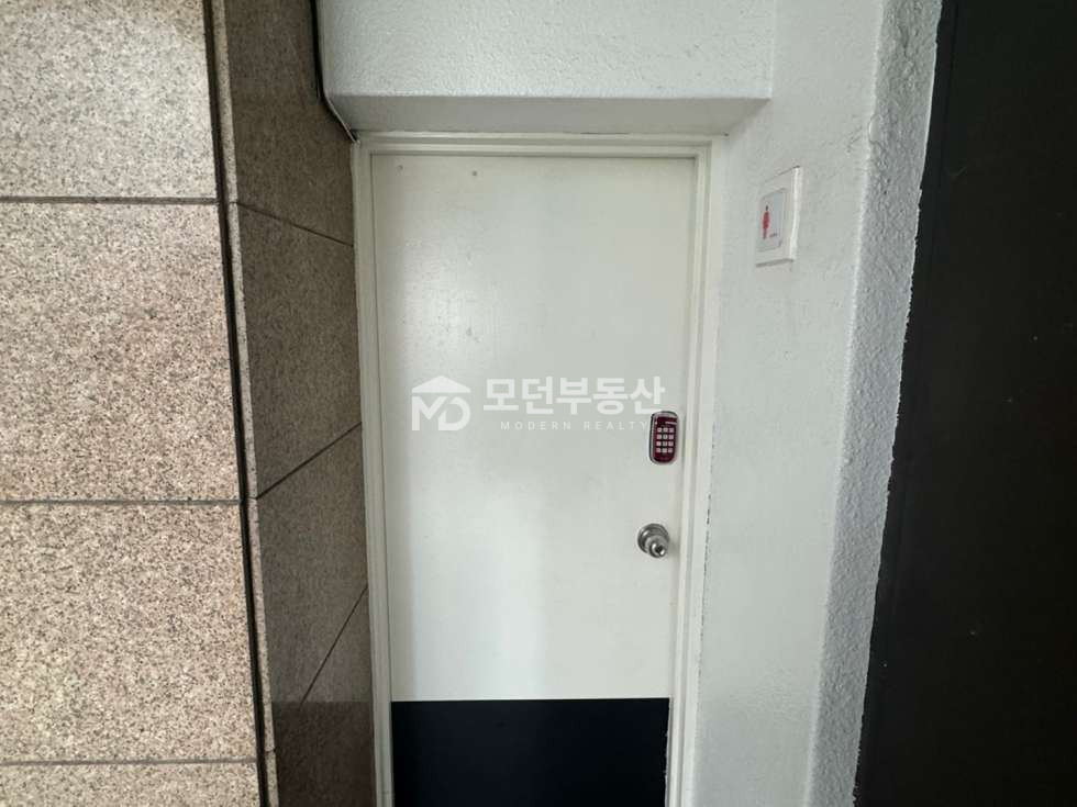 서울 강남구 논현동 강남 도산대로 사무실 임대 ㅣ 전용 39평 즉시 입주 가능한 인테리어 월세 매물번호 10077 사진 11