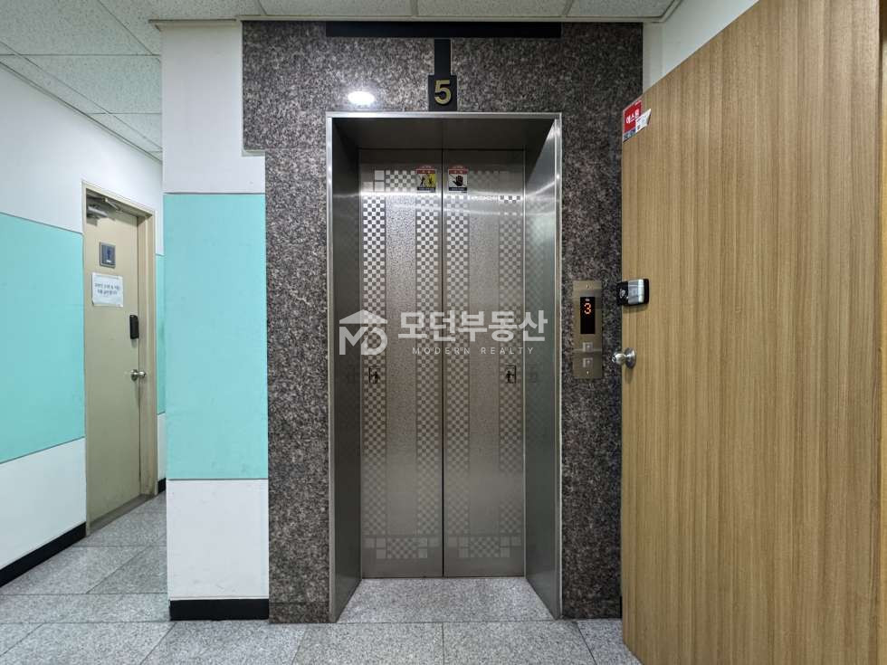 서울 강남구 역삼동 역삼동 편리한 주차 사무실 임대 ㅣ 전용 80평대 깔끔한 인테리어 완비 월세 매물번호 10091 사진 13