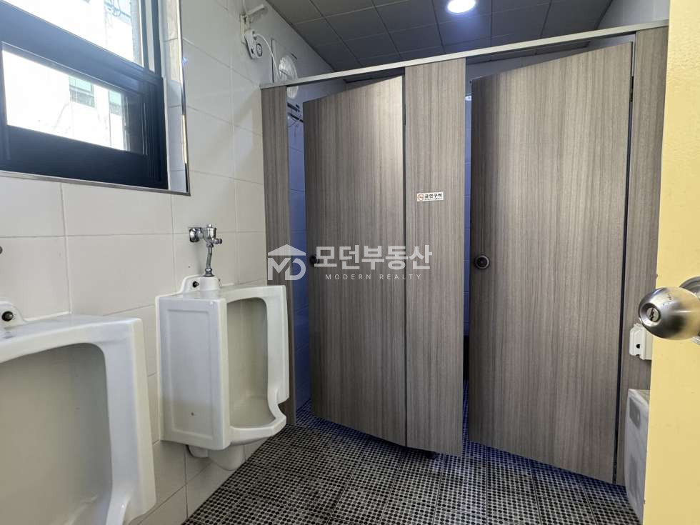 서울 강남구 신사동 압구정역 사무실 임대 ㅣ 전용 20평대 화이트 인테리어 월세 매물번호 10124 사진 9