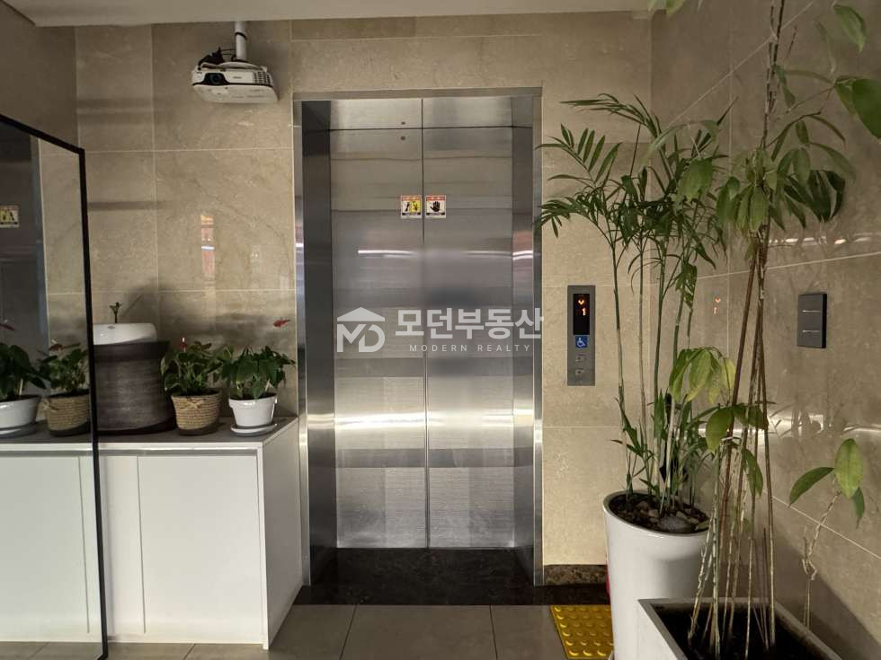 서울 강남구 논현동 학동역 사무실 임대 ㅣ 전용 50평대 우신논현빌딩 월세 매물번호 10128 사진 14