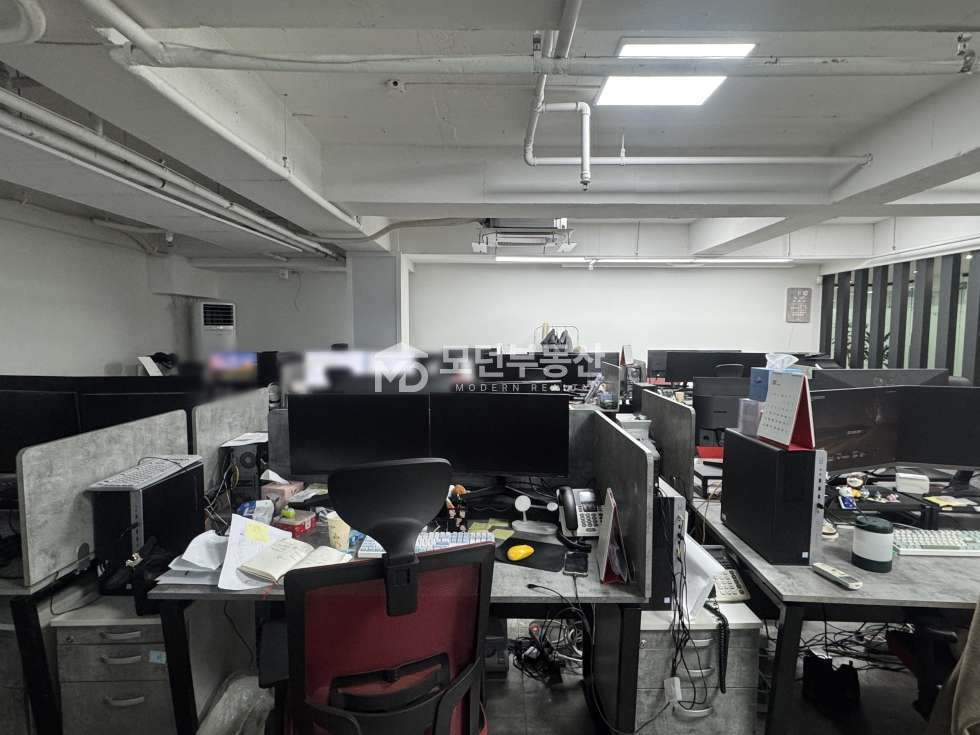 서울 강남구 논현동 신사역 사무실 임대 ㅣ 을지병원사거리 전용 50평대 월세 매물번호 10133 사진 1