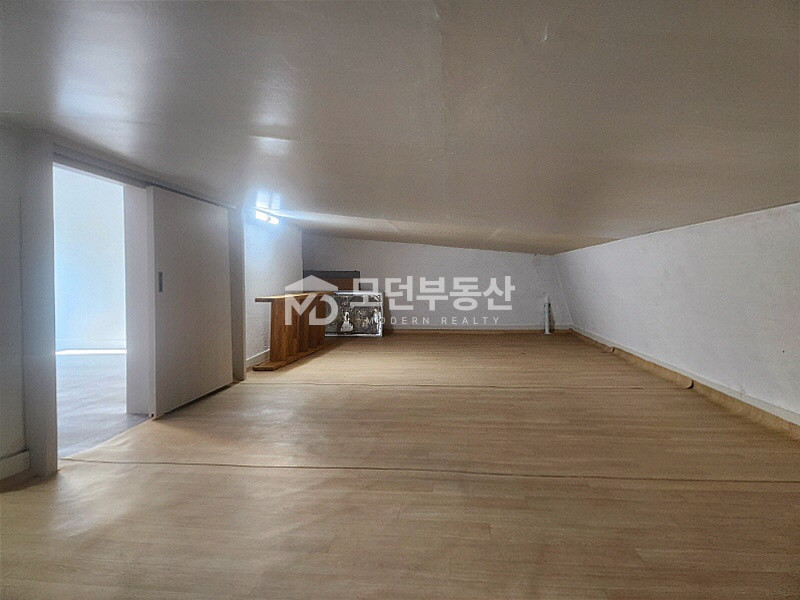 서울 서초구 양재동 양재역 사무실 임대 ㅣ 양재천길 소형 전용 10평대 월세 매물번호 10137 사진 8