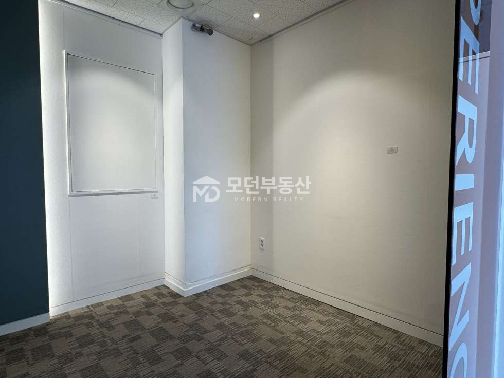 서울 강남구 논현동 언주역 사무실 임대 ㅣ 60평대 봉은사로 대로변 월세 매물번호 10182 사진 10