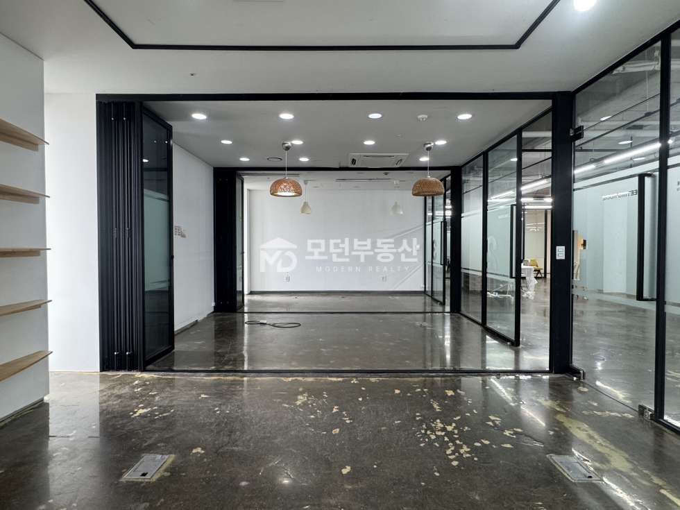 서울 강남구 논현동 학동역 사무실 임대 ㅣ 100평대 대로변 월세 매물번호 10186 사진 7