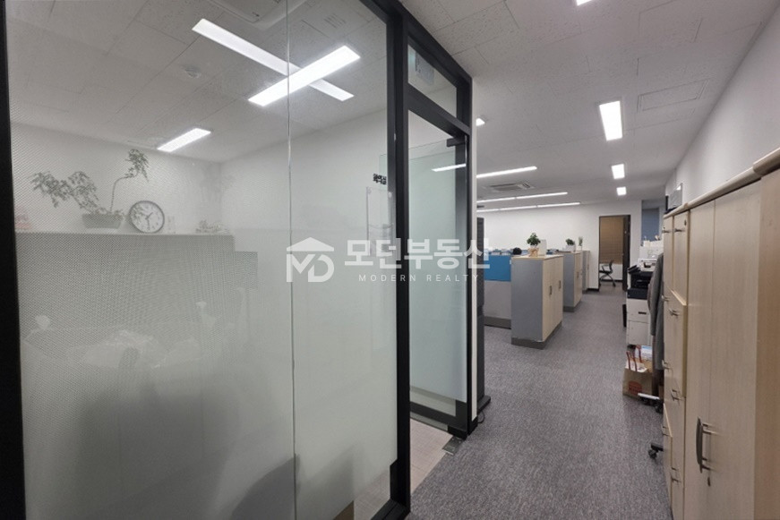 서울 강남구 신사동 신사동 사무실 임대 ㅣ 90평대 대로변 윤당빌딩 월세 매물번호 10189 사진 4