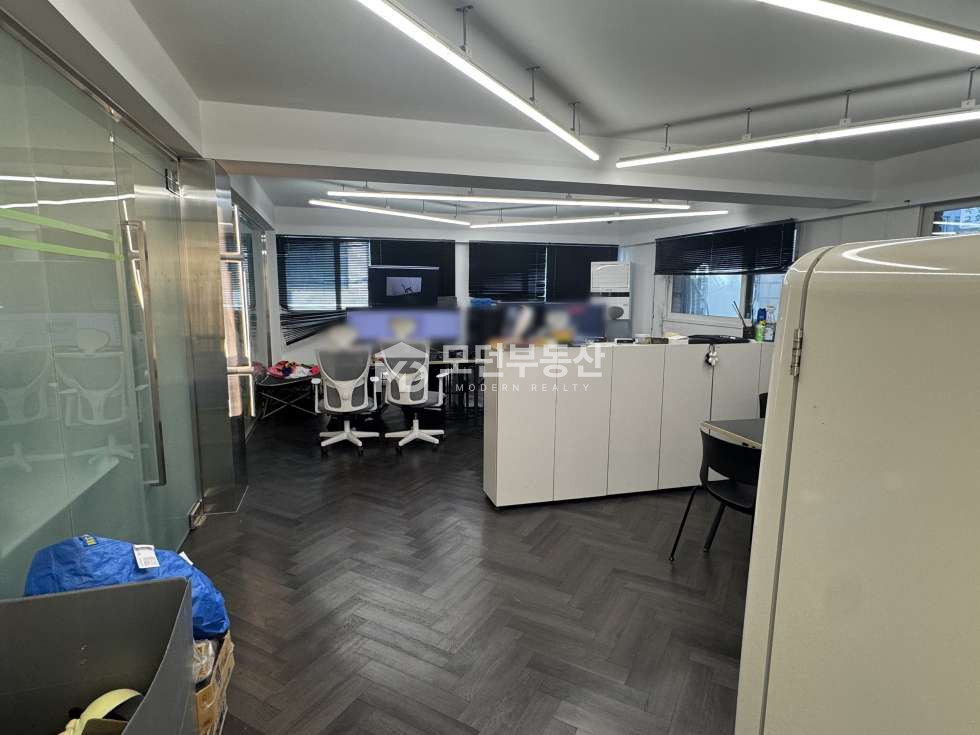 서울 강남구 논현동 언주역 사무실 임대 ㅣ 인테리어 30평대 월세 매물번호 10200 사진 1