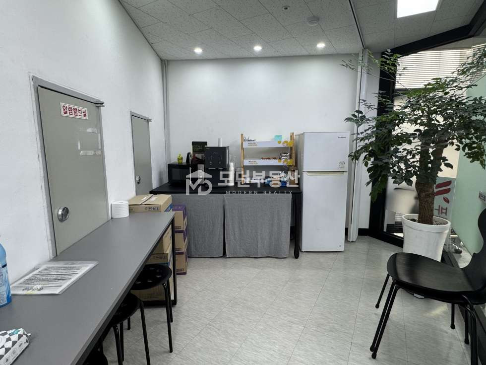 서울 강남구 논현동 신사역 사무실 임대 ㅣ 50평대 깔끔한 인테리어 월세 매물번호 10218 사진 6