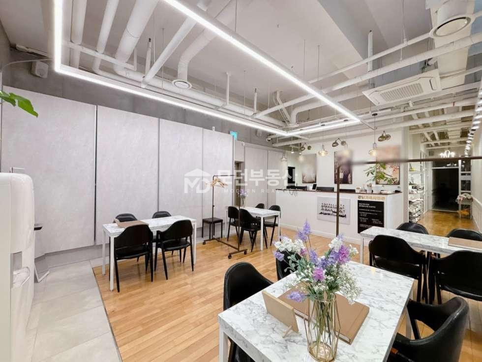 서울 강남구 삼성동 삼성중앙역 사무실 임대 ㅣ 80평대 스튜디오 인테리어 월세 매물번호 10237 사진 3