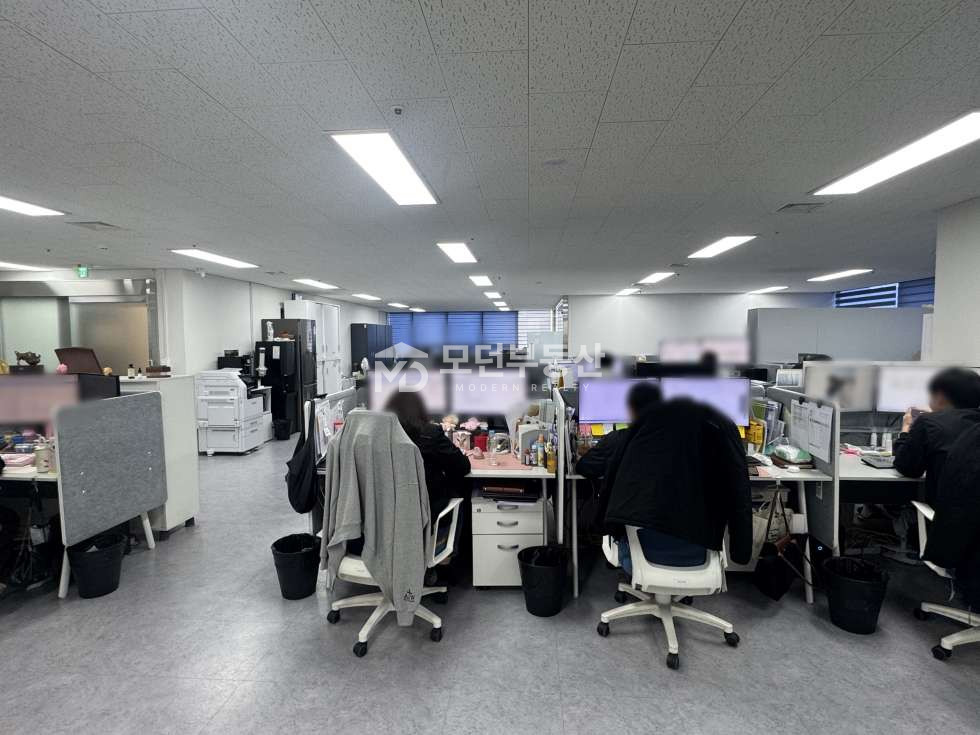 서울 강남구 논현동 을지병원사거리 사무실 임대 ㅣ 80평대 인테리어 구산빌딩 월세 매물번호 10249 사진 4