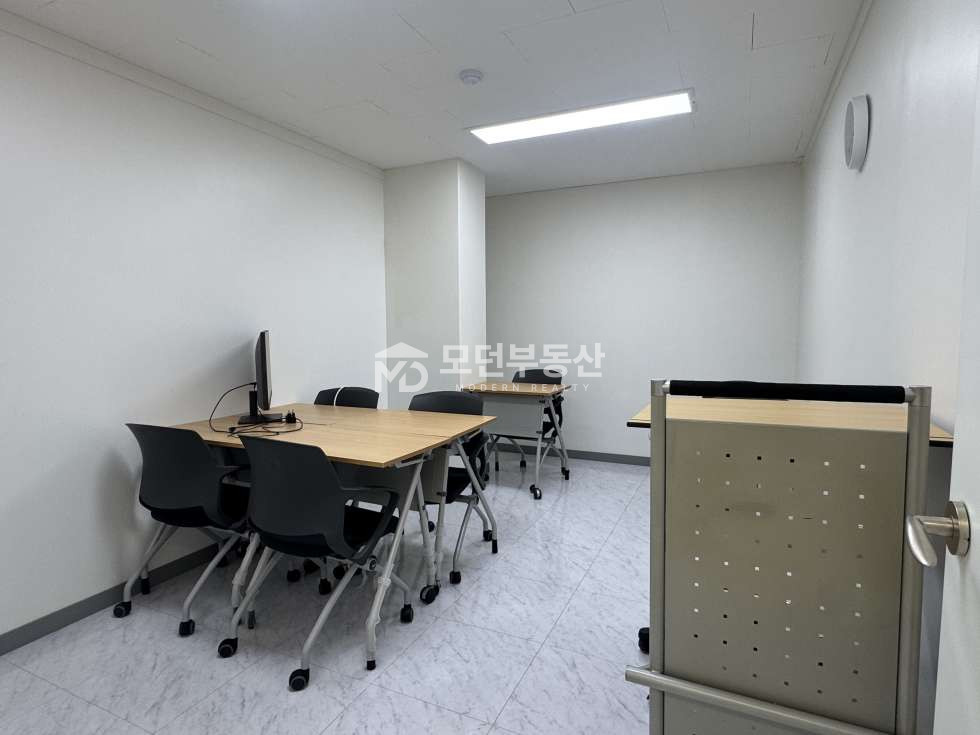 서울 강남구 신사동 압구정역 사무실 임대 ㅣ 50평대 학원 인테리어 월세 매물번호 10263 사진 13