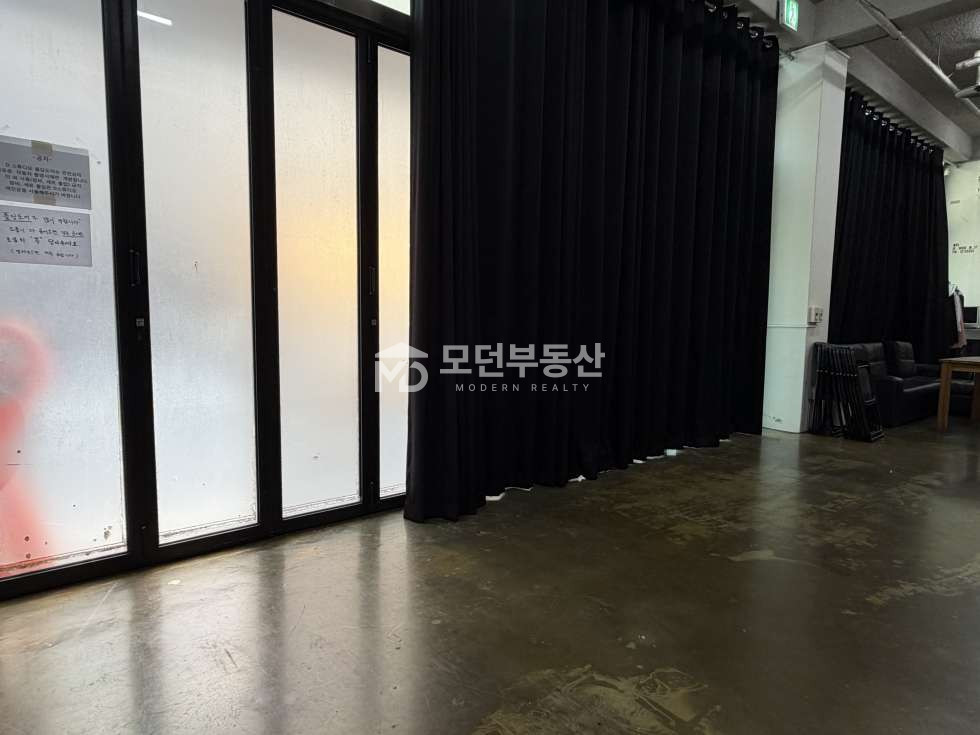 서울 강남구 논현동 학동역 도보 5분 무권리 층고 5M 대형 지상 스튜디오 월세 매물번호 10296 사진 6