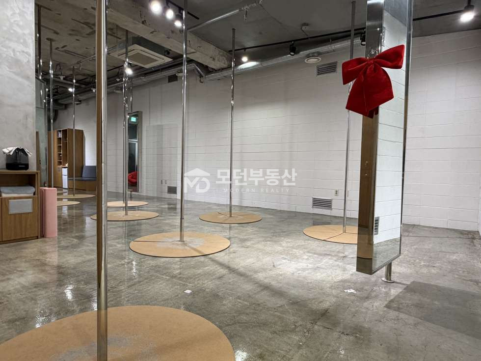 서울 강남구 논현동 강남구청역 역세권 층고 4M 전층 사용 무권리 피트니스 추천 상가 월세 매물번호 10312 사진 4