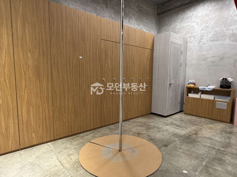 서울 강남구 논현동 강남구청역 역세권 층고 4M 전층 사용 무권리 피트니스 추천 상가 월세 매물번호 10312 사진 6