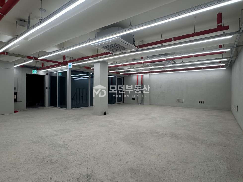 서울 강남구 논현동 신사역 사옥 임대 ㅣ 200평대 통임대 월세 매물번호 10316 사진 14