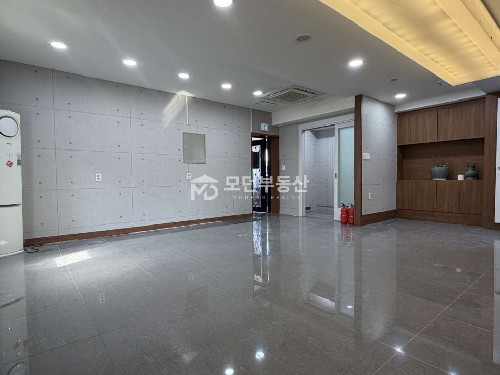 서울 강남구 논현동 선정릉역 2분 대로변 코너 인테리어 완비된 수도인입 주차가능 가성비 사무실 월세 매물번호 10367 사진 4