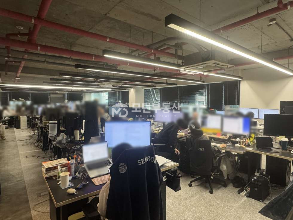 서울 강남구 역삼동 역삼역 사무실 임대 ㅣ 100평대 인테리어 무상승계 월세 매물번호 10422 사진 5