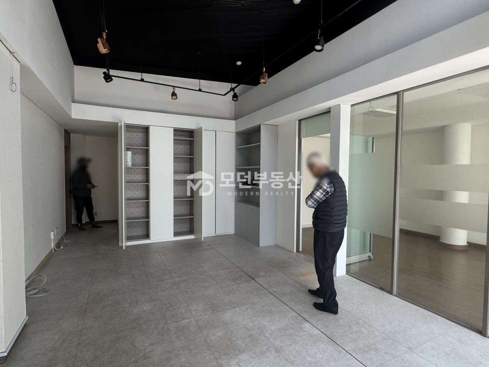 서울 서초구 서초동 예술의전당 사무실 임대 ㅣ 20평대 테라스 월세 매물번호 10443 사진 4