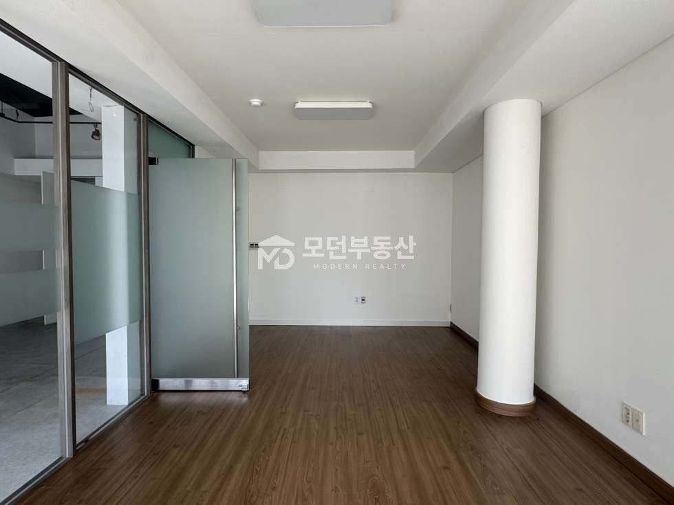 서울 서초구 서초동 예술의전당 사무실 임대 ㅣ 20평대 테라스 월세 매물번호 10443 사진 5